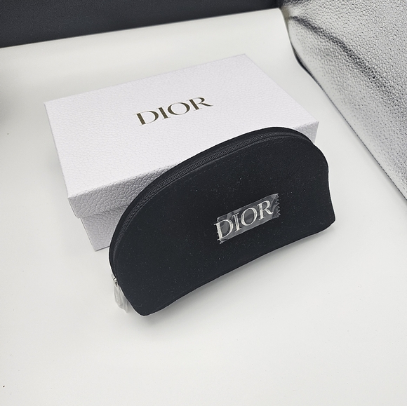 Brand new Dior black pouch from Dior Beauty - Picture 12 of 13